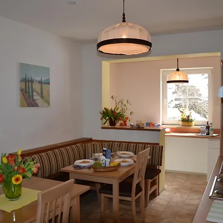 فندق Landhaus Schafflinger باد جاستاين